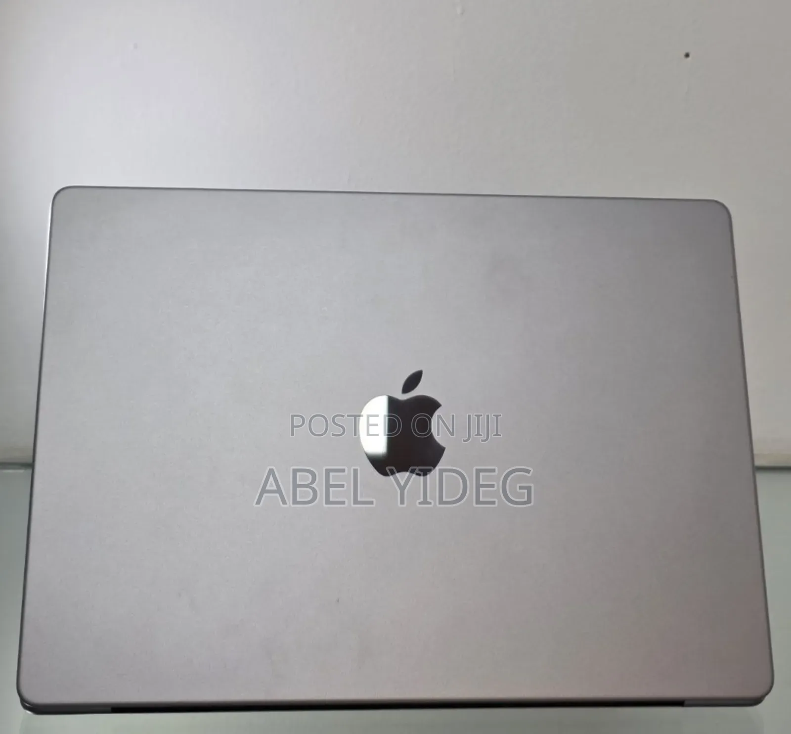 New Laptop Apple MacBook Pro M1 8GB Apple M1 Pro SSD 512GB