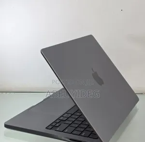 New Laptop Apple MacBook Pro M1 8GB Apple M1 Pro SSD 512GB