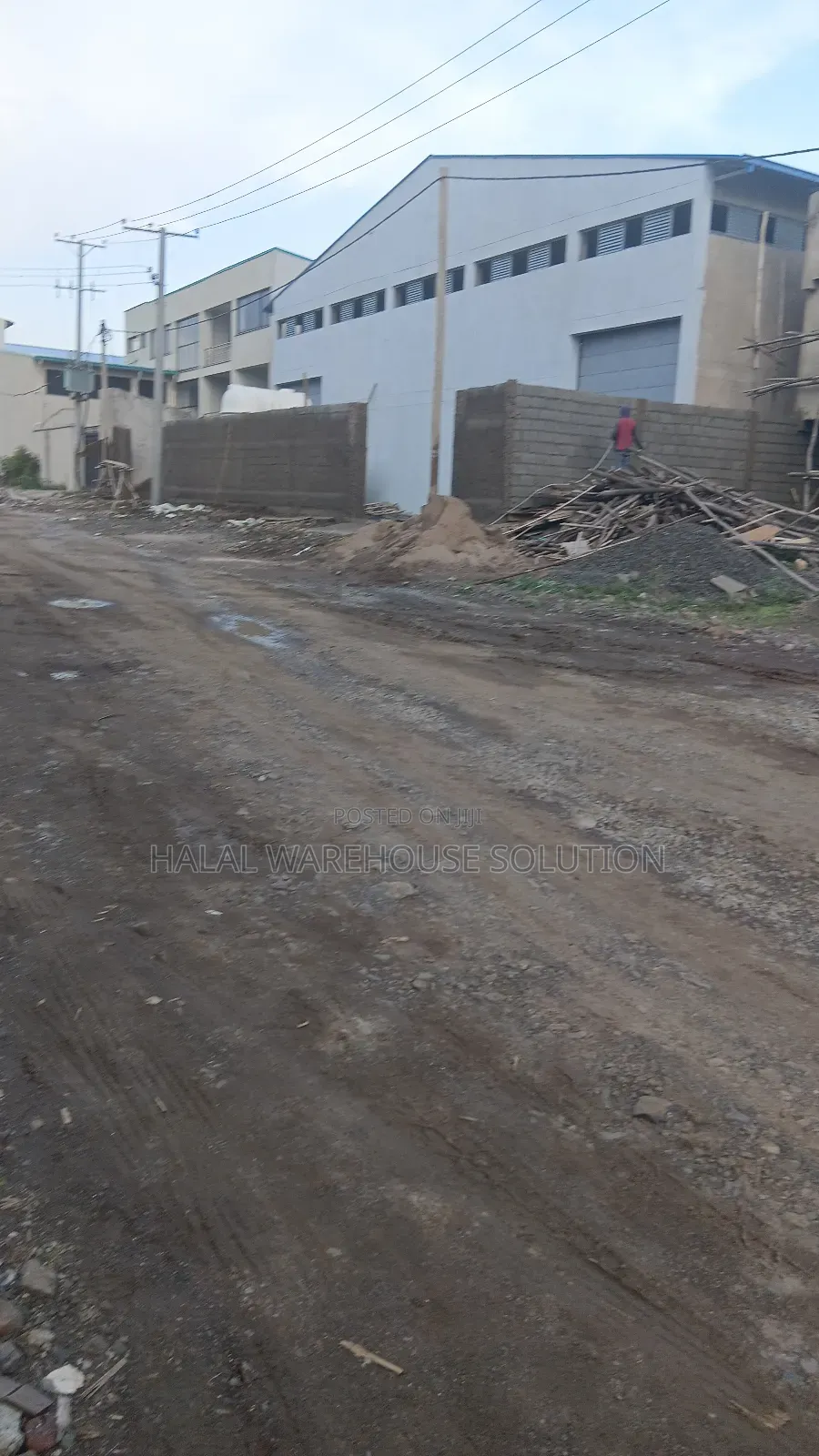 10000m2 Free Land + Warehouse for Sale