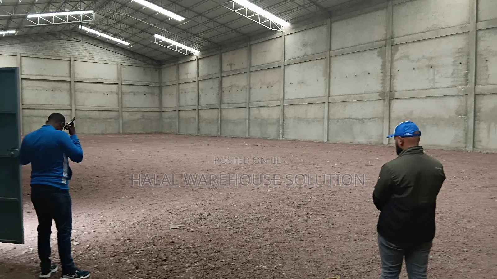 10000m2 Free Land + Warehouse for Sale