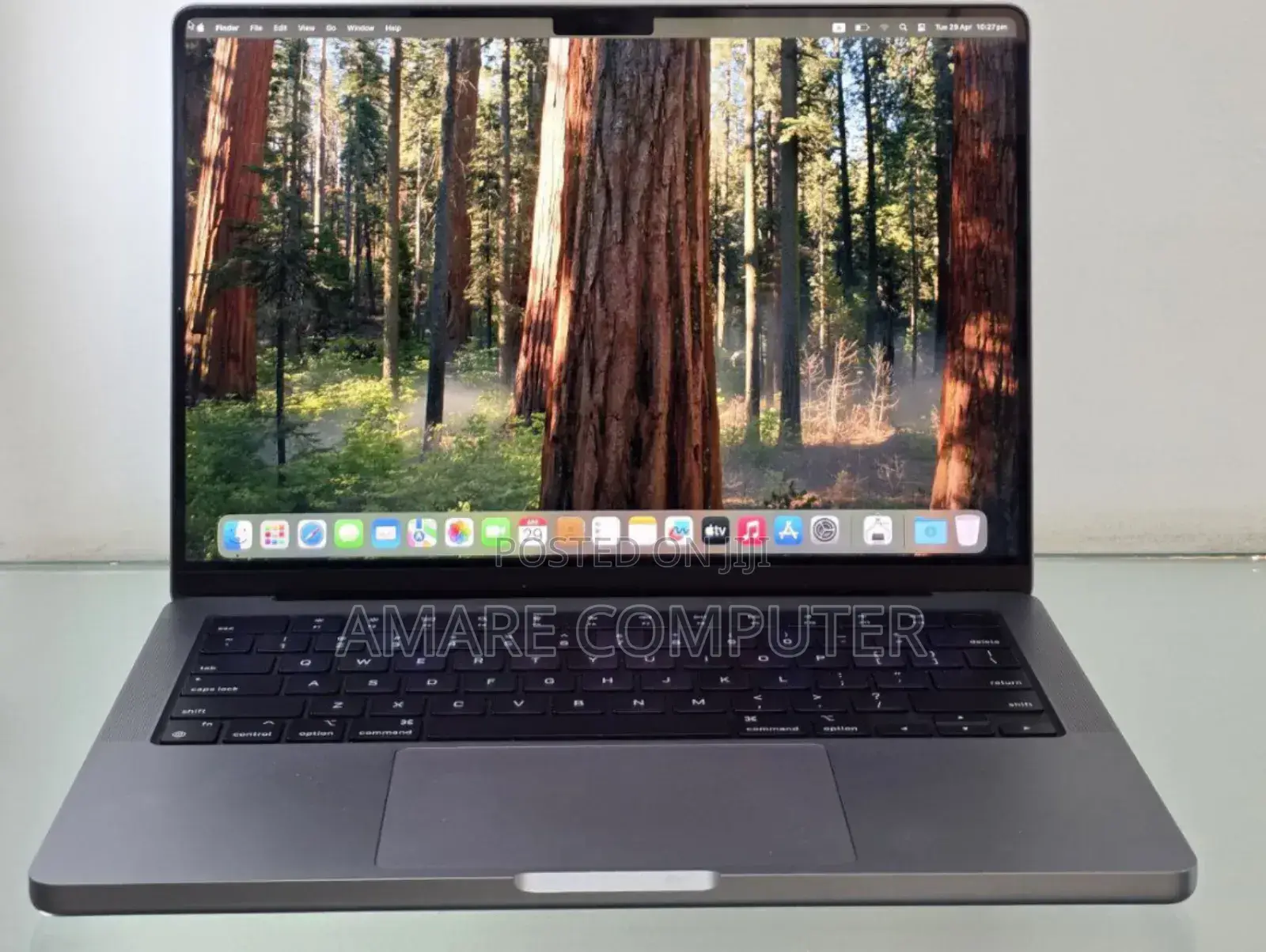 New Laptop Apple MacBook Pro 2023 M3 14-Inch 8GB Apple M3 Pro SSD 512GB