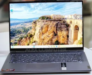 New Laptop Lenovo Yoga 700 8GB AMD Ryzen 5 SSD 512GB