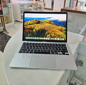 New Laptop Apple MacBook Air 2020 M1 8GB Apple M1 SSD 256GB