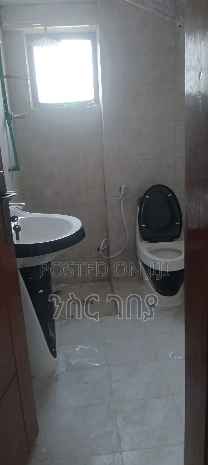 Furnished 3bdrm Condo in Ayat Mekedonia, Yeka for rent