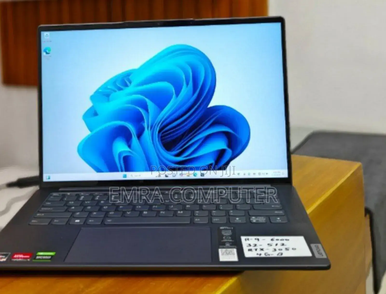 New Laptop Lenovo Yoga 7i 32GB AMD Ryzen 9 SSD 256GB