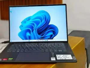 New Laptop Lenovo Yoga 7i 32GB AMD Ryzen 9 SSD 256GB
