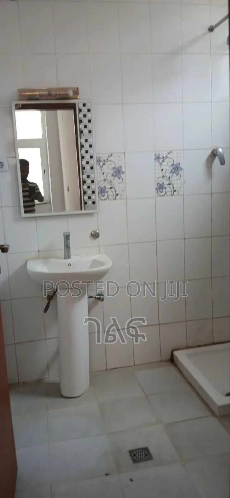 2bdrm Apartment in አያት ሰንሻይን 78 ካሬ 2, Bole for sale
