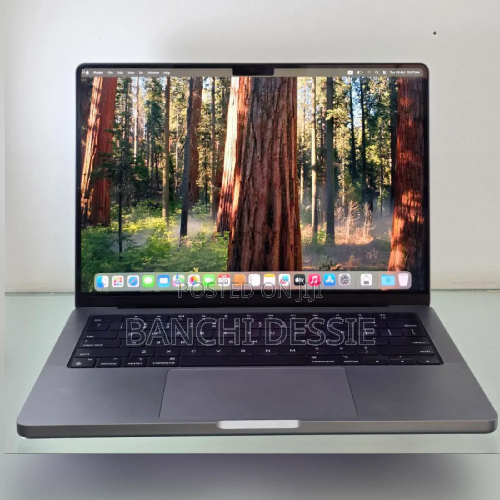 New Laptop Apple MacBook Pro 2023 M3 14-inch 8GB Apple M3 Pro SSD 512GB