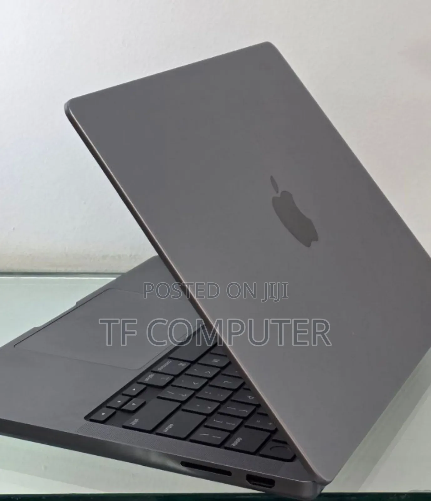 New Laptop Apple MacBook Pro 2023 M3 14-Inch 8GB Apple M3 Pro SSD 512GB