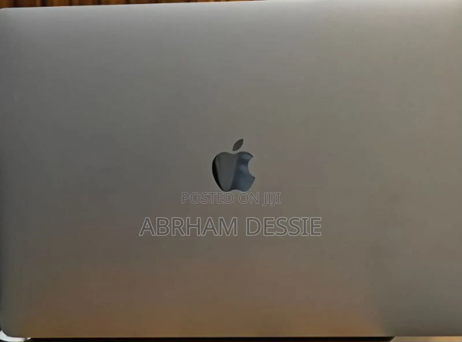 New Laptop Apple MacBook Pro 2019 16GB Intel Core I7 SSD 512GB