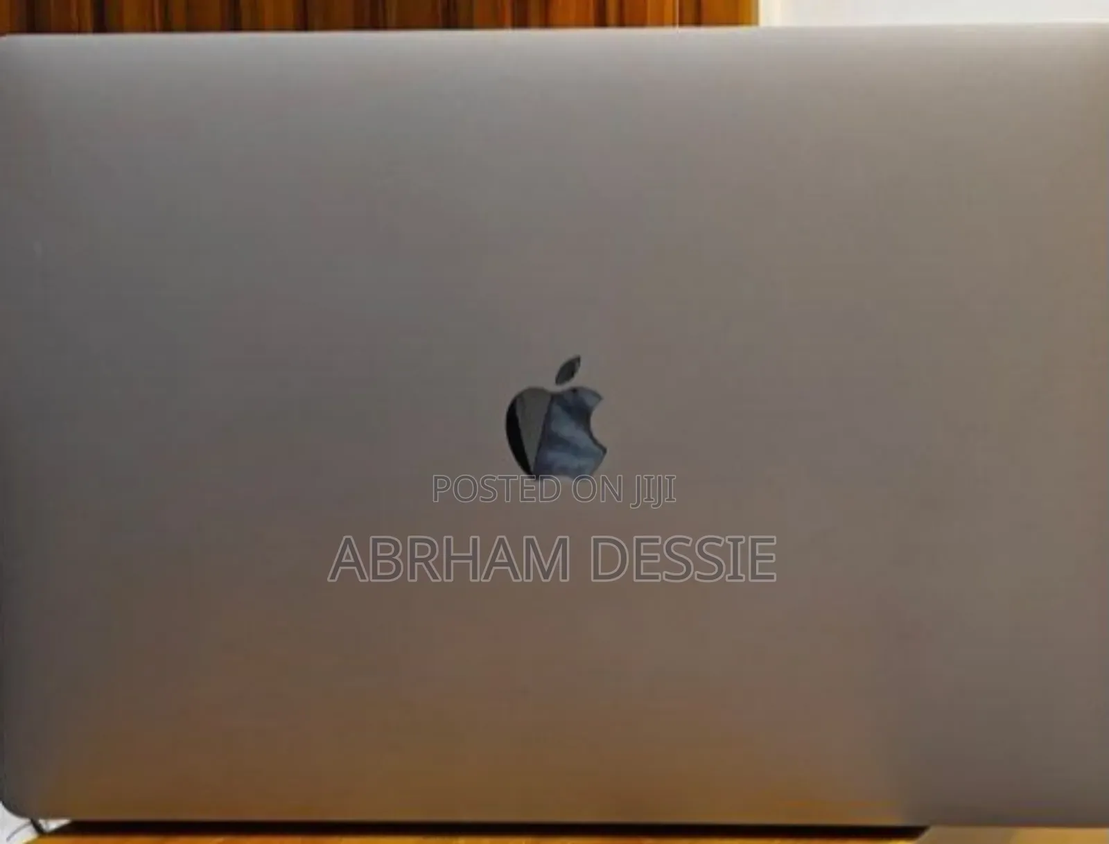 New Laptop Apple MacBook Pro 2019 16GB Intel Core I7 SSD 512GB