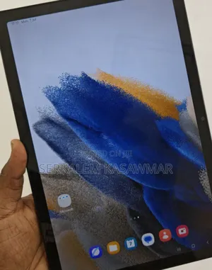 Photo - New Samsung Galaxy Tab A8 10.5 (2021) 64 GB Silver