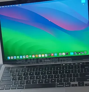 New Laptop Apple MacBook Pro 2022 M2 8GB Apple M2 SSD 256GB
