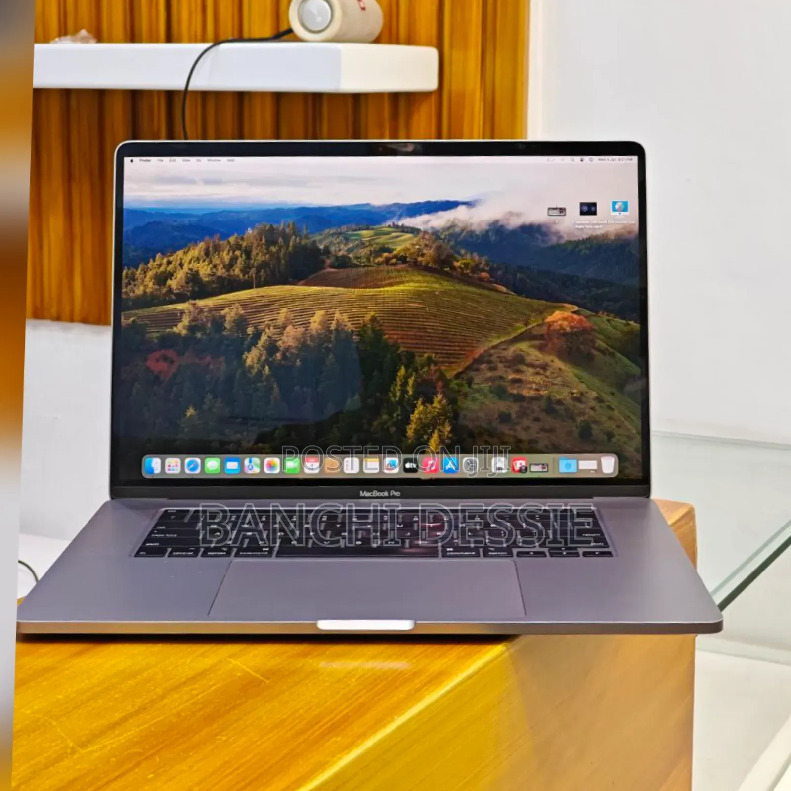 New Laptop Apple MacBook Pro 2019 64GB Intel Core i7 SSD 512GB