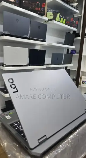 New Laptop Lenovo LOQ 15ARP9 24GB AMD Ryzen 5 SSD 512GB