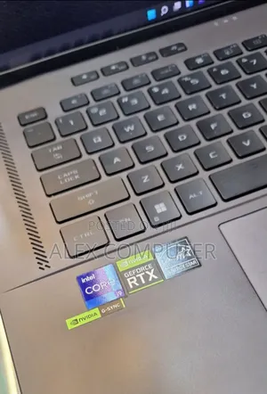 New Laptop Asus ROG Zephyrus G16 16GB Intel Core I9 SSD 1T