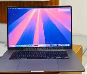 New Laptop Apple MacBook Pro 2019 16GB Intel Core I7 SSD 512GB