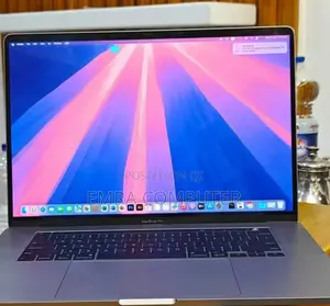 New Laptop Apple MacBook Pro 2019 16GB Intel Core I7 SSD 512GB