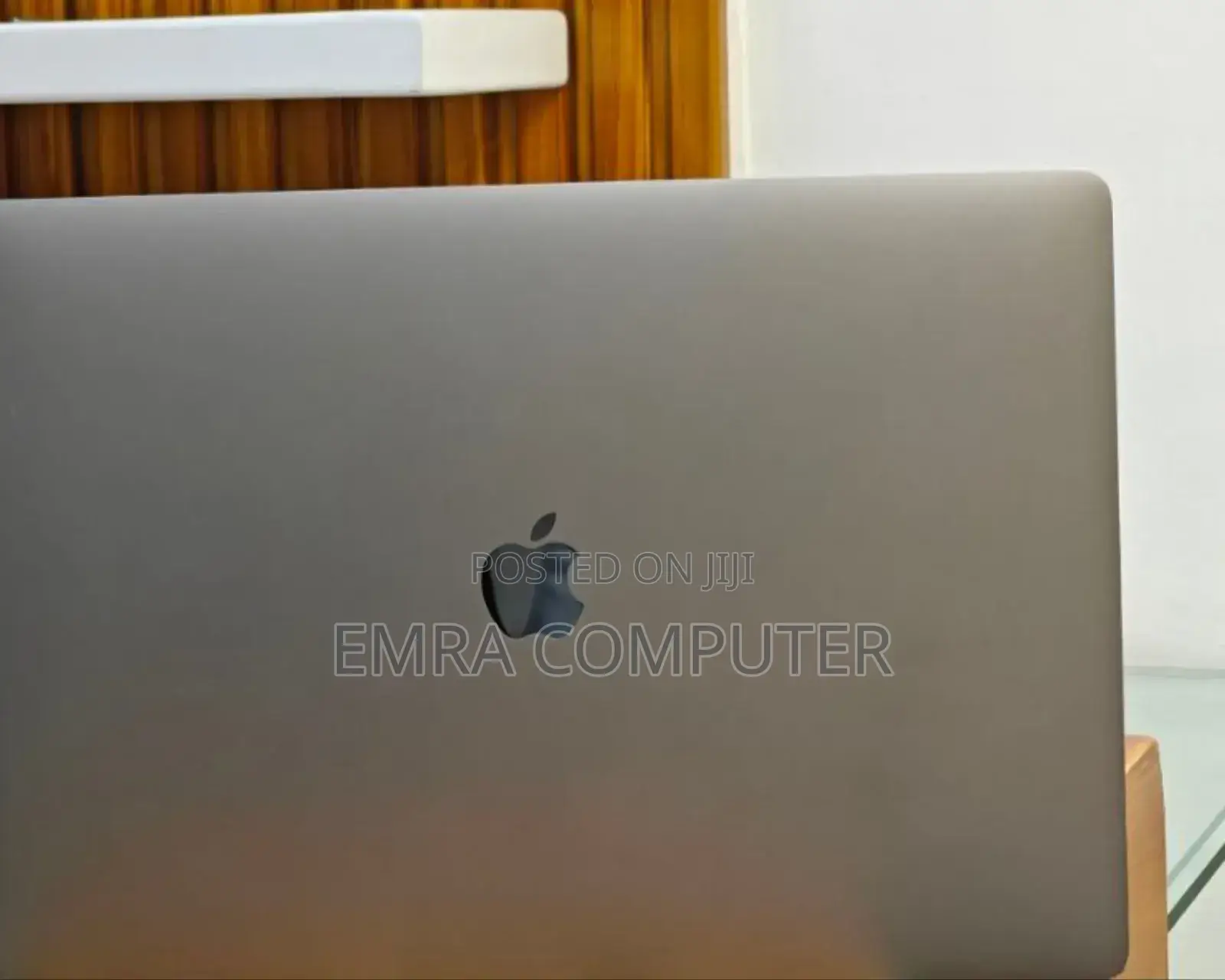 New Laptop Apple MacBook Pro 2019 16GB Intel Core I7 SSD 512GB