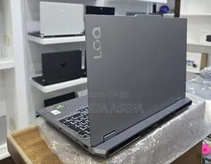 New Laptop Lenovo LOQ 15IRH8 24GB AMD Ryzen 5 SSD 512GB