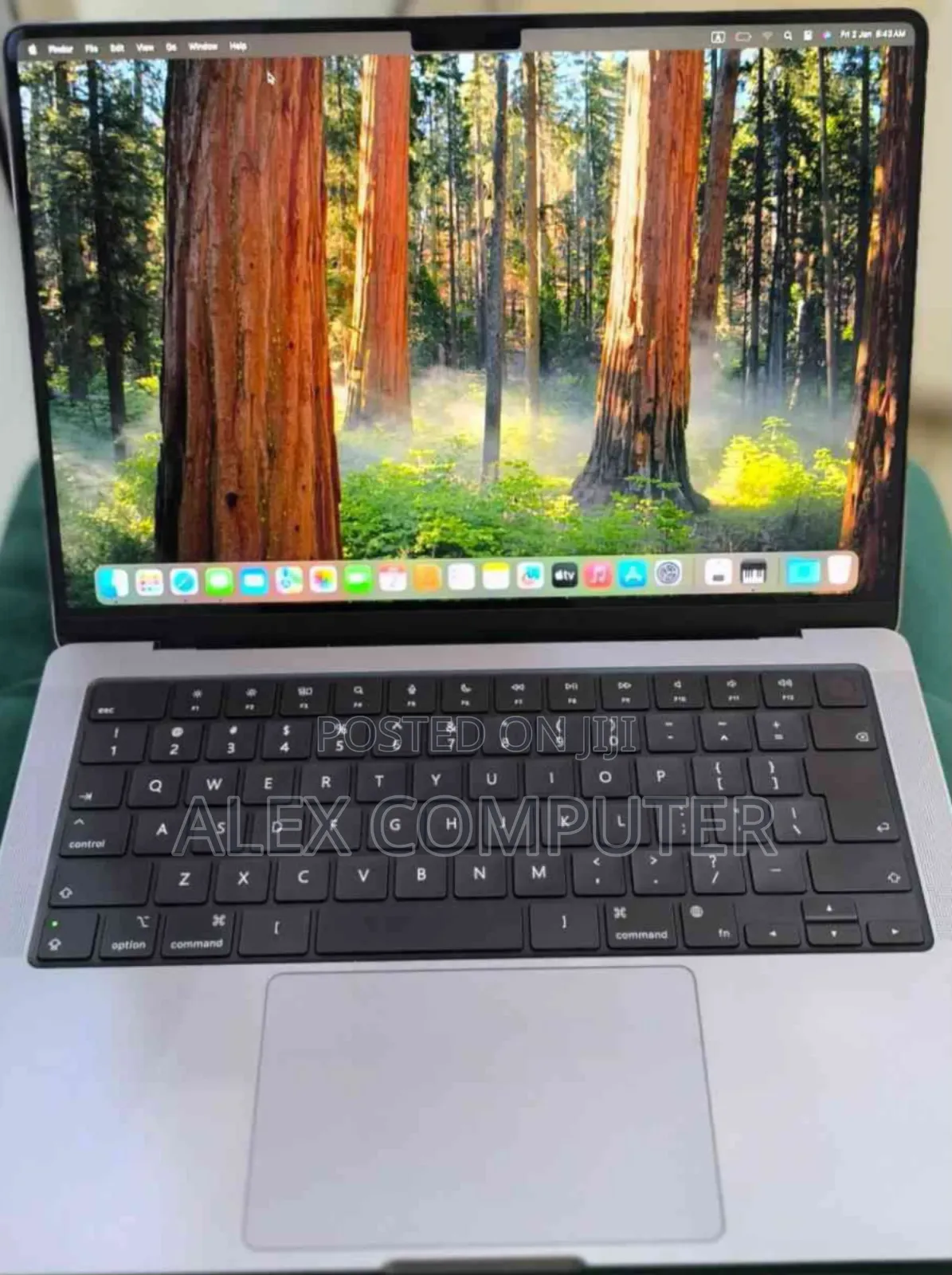 New Laptop Apple MacBook Pro 2021 M1 32GB Apple M1 Pro SSD 1T