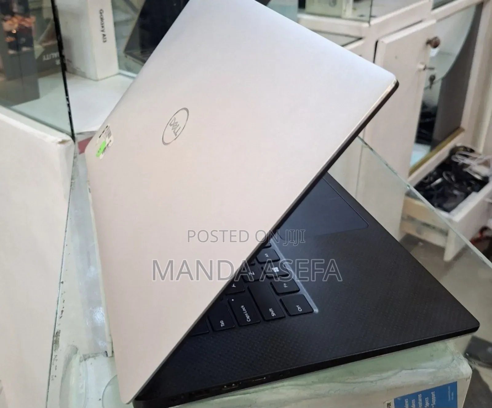 New Laptop Dell Precision 5540 16GB AMD Ryzen 5 SSD 512GB