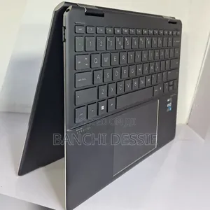 New Laptop HP Spectre 16GB Intel Core I7 SSD 1T