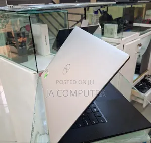 New Laptop Dell Precision 5540 16GB Intel Core I7 SSD 512GB