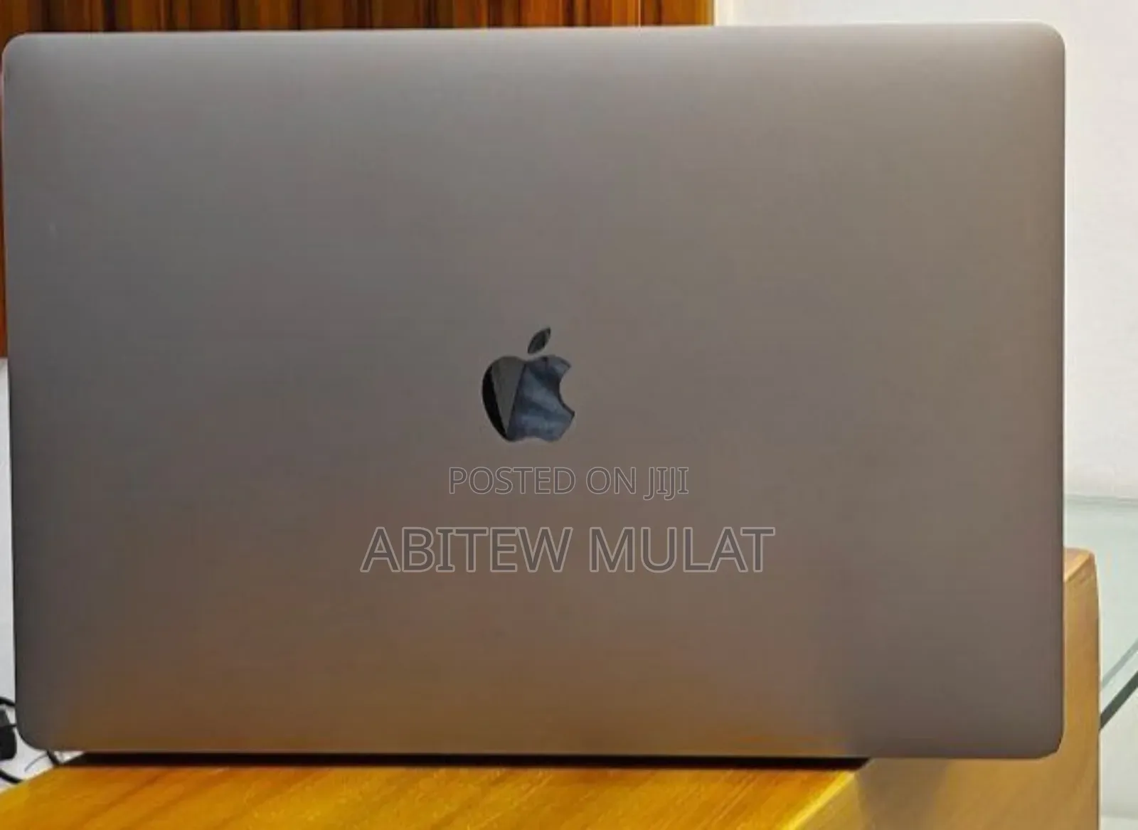 New Laptop Apple MacBook Pro 2019 16GB Intel Core I7 SSD 512GB