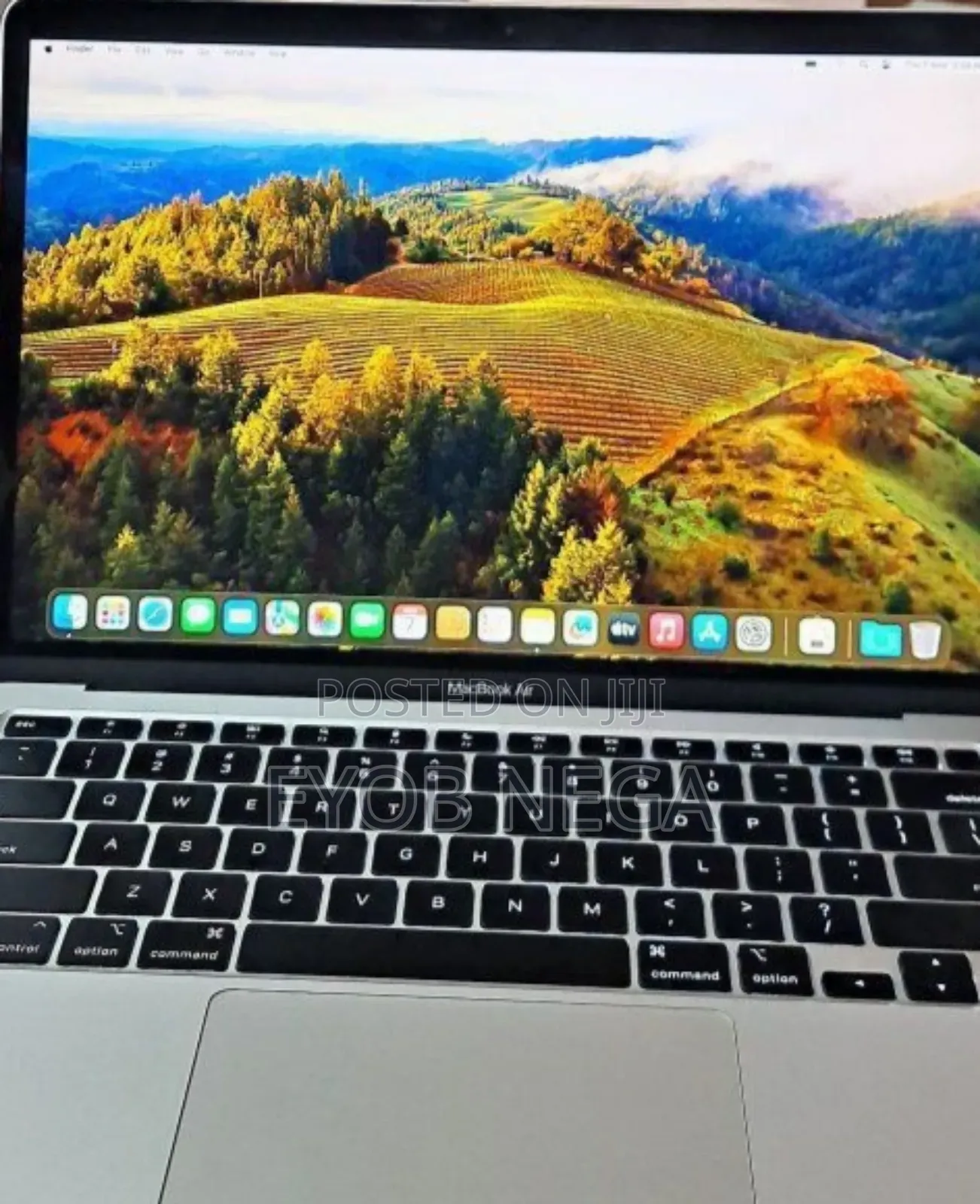 New Laptop Apple MacBook Air 2020 M1 8GB Apple M1 SSD 256GB
