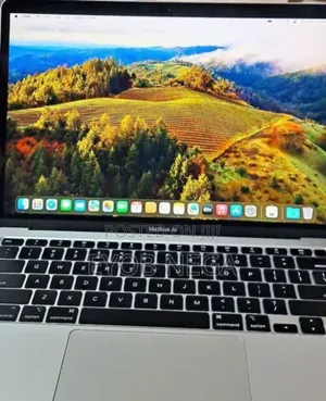 New Laptop Apple MacBook Air 2020 M1 8GB Apple M1 SSD 256GB