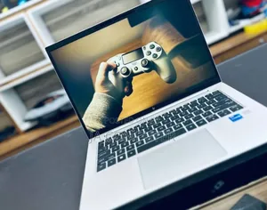 New Laptop HP EliteBook 840 G9 16GB Intel Core I7 SSD 512GB