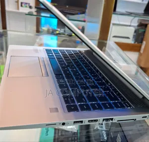 New Laptop HP EliteBook 840 G5 16GB AMD Ryzen 7 SSD 512GB
