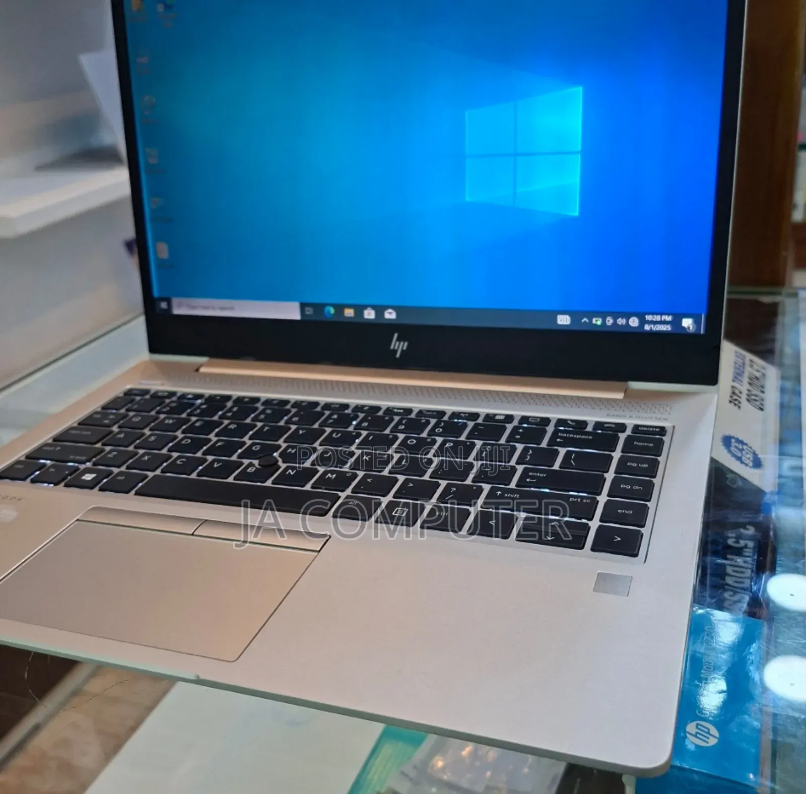 New Laptop HP EliteBook 840 G5 16GB AMD Ryzen 7 SSD 512GB