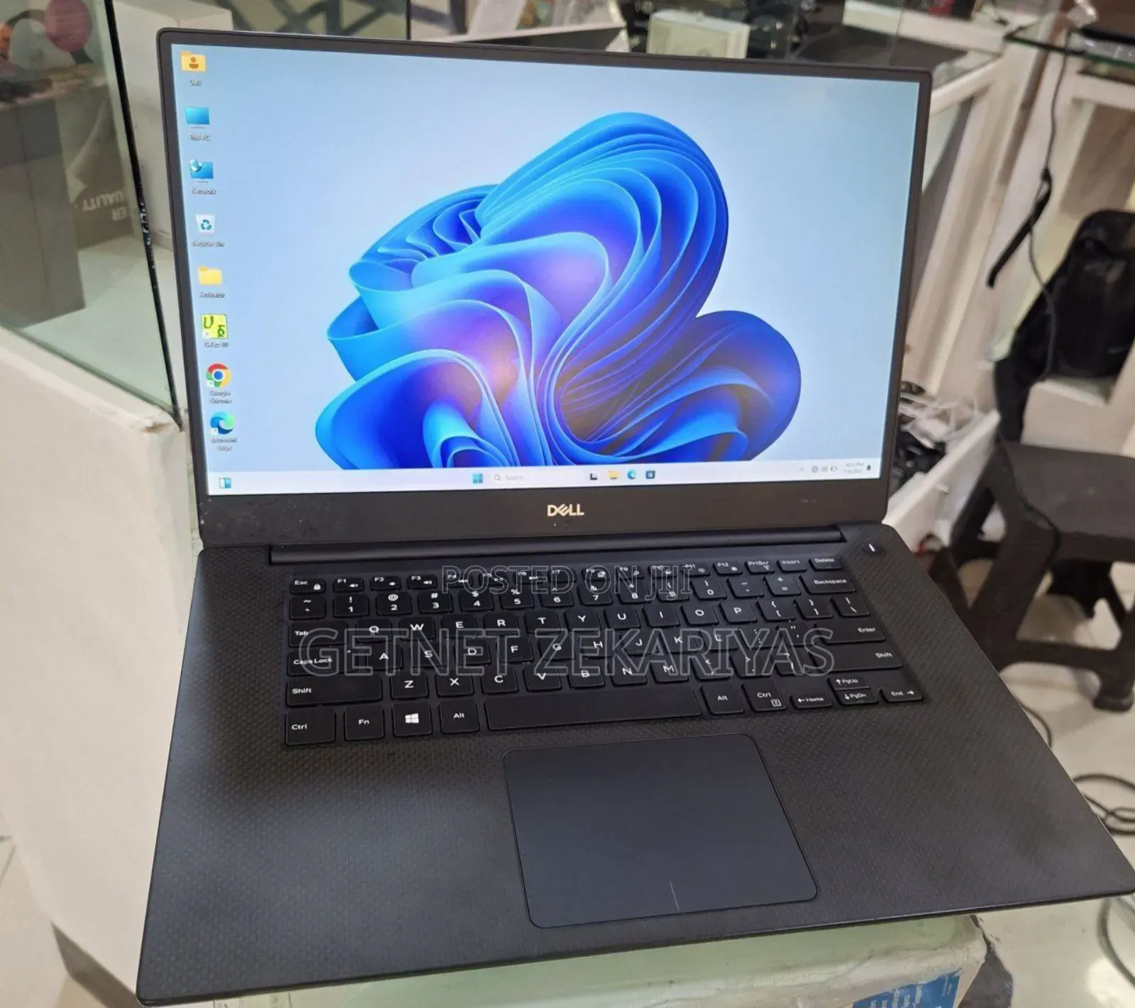 New Laptop Dell Precision 5540 16GB Intel Core I7 SSD 512GB