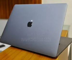 New Laptop Apple MacBook Pro 2019 32GB Intel Core i9 SSD 1T