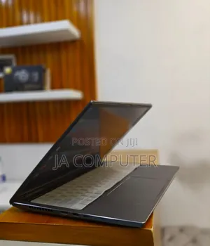 New Laptop Dell Inspiron 15 16GB Intel Core I7 SSD 512GB