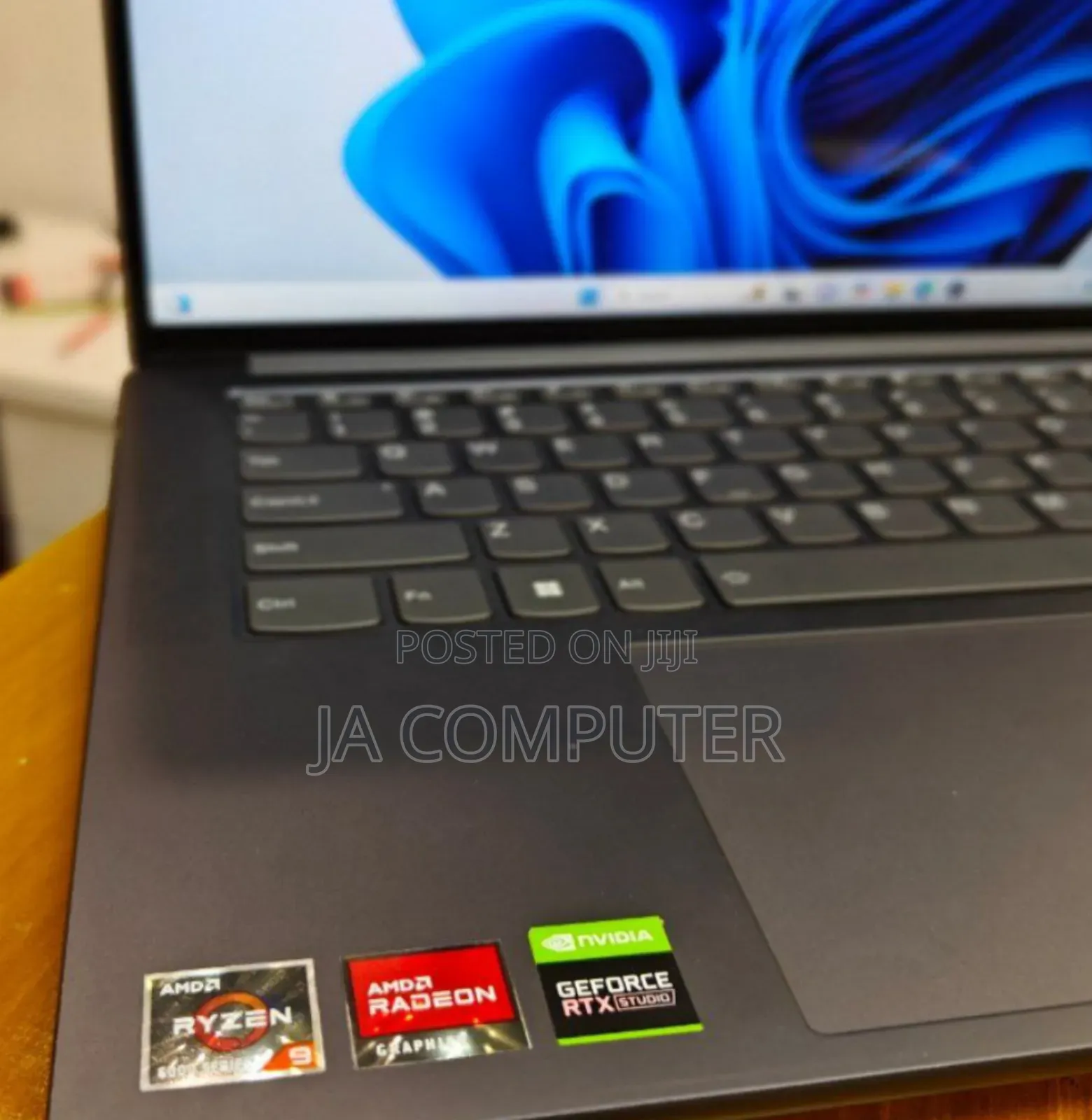 New Laptop Lenovo IdeaPad 5 Slim 13th Gen I7 32GB AMD Ryzen 9 SSD 512GB