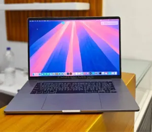 New Laptop Apple MacBook Pro 2019 16GB Intel Core I7 SSD 512GB