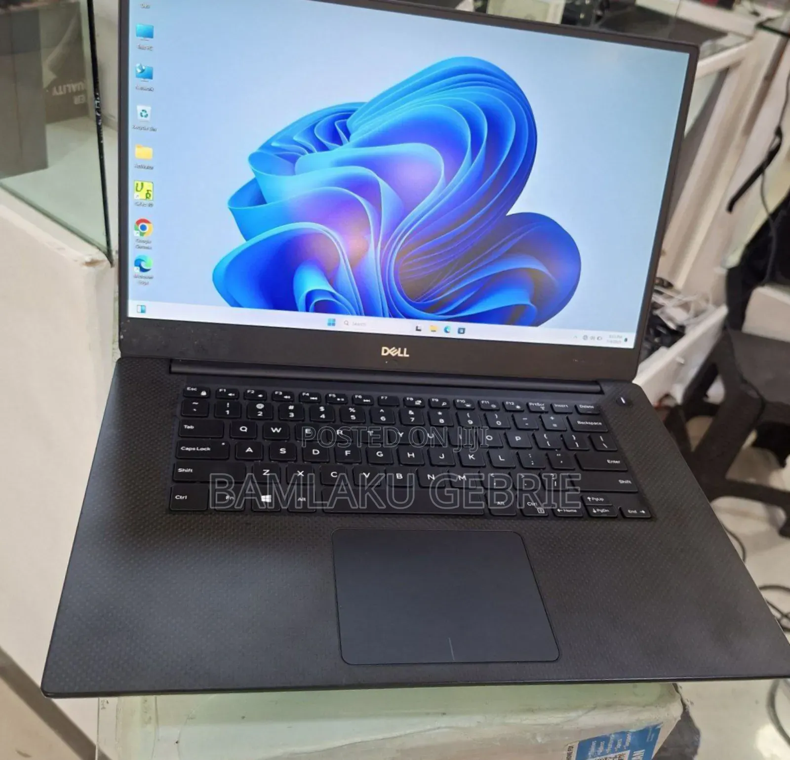 New Laptop Dell Precision 5540 16GB Intel Core I7 SSD 512GB