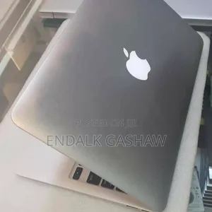 New Laptop Apple MacBook 4GB Intel Core I5 SSD 128GB