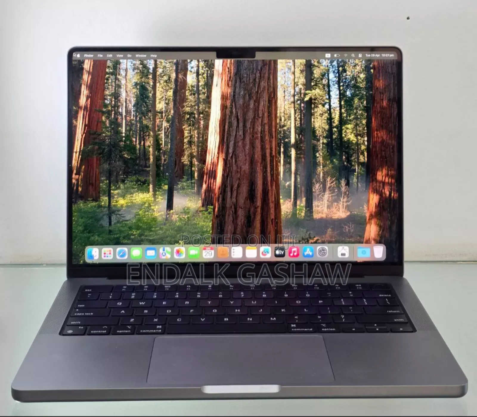 New Apple MacBook Pro 2023 M3 14-Inch 8GB Intel Core I9 SSD 512GB