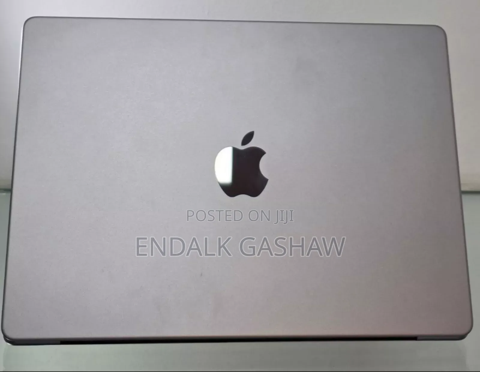 New Apple MacBook Pro 2023 M3 14-Inch 8GB Intel Core I9 SSD 512GB