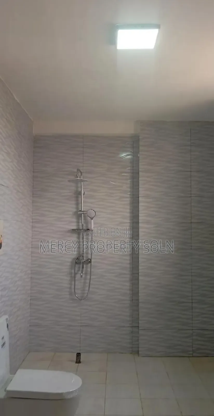 8bdrm House in Bole for sale