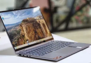 New Laptop Lenovo Yoga 7i 8GB AMD Ryzen 5 SSD 512GB