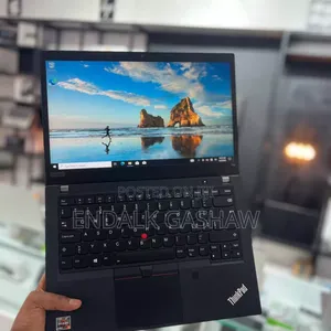 Photo - New Laptop Lenovo ThinkPad T14 16GB Intel Core I5 SSD 512GB