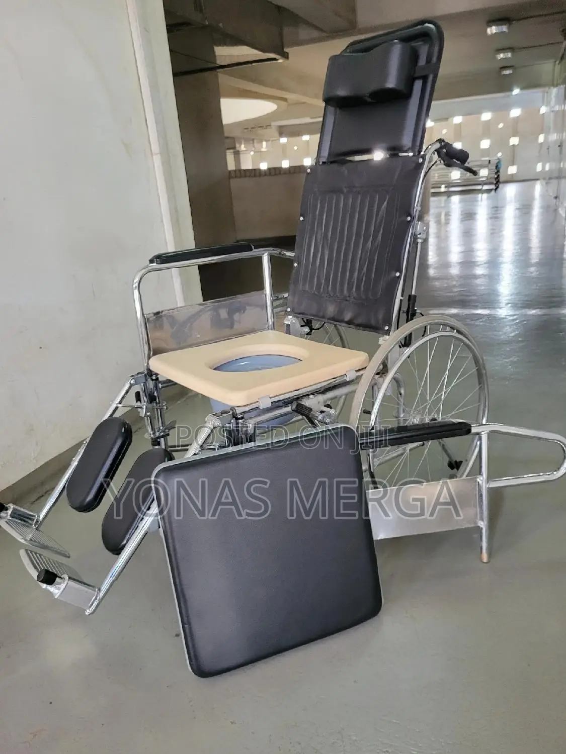 Toilet Wheelchairةةcommode Function Net Weight Of Wheelchair