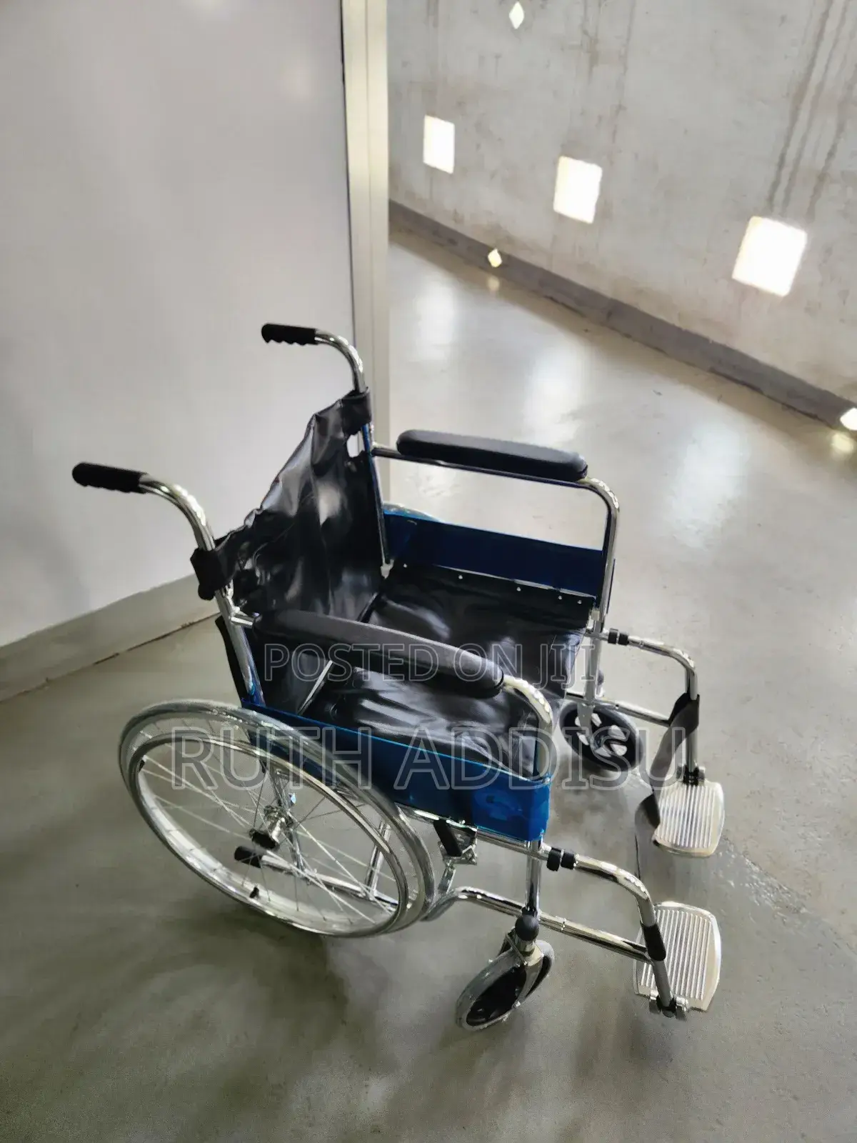 Wheelchair成功wheelchair靠在wheelchair几处wheelchair三人wheelchair