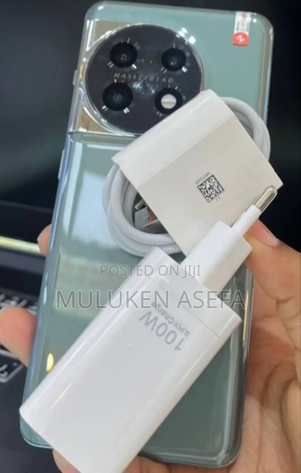 One Plus 11 1+ Smartphone
512 Gb Storage 
16 Gb Ram
120h