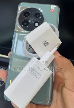 One Plus 11 1+ Smartphone
512 Gb Storage 
16 Gb Ram
120h